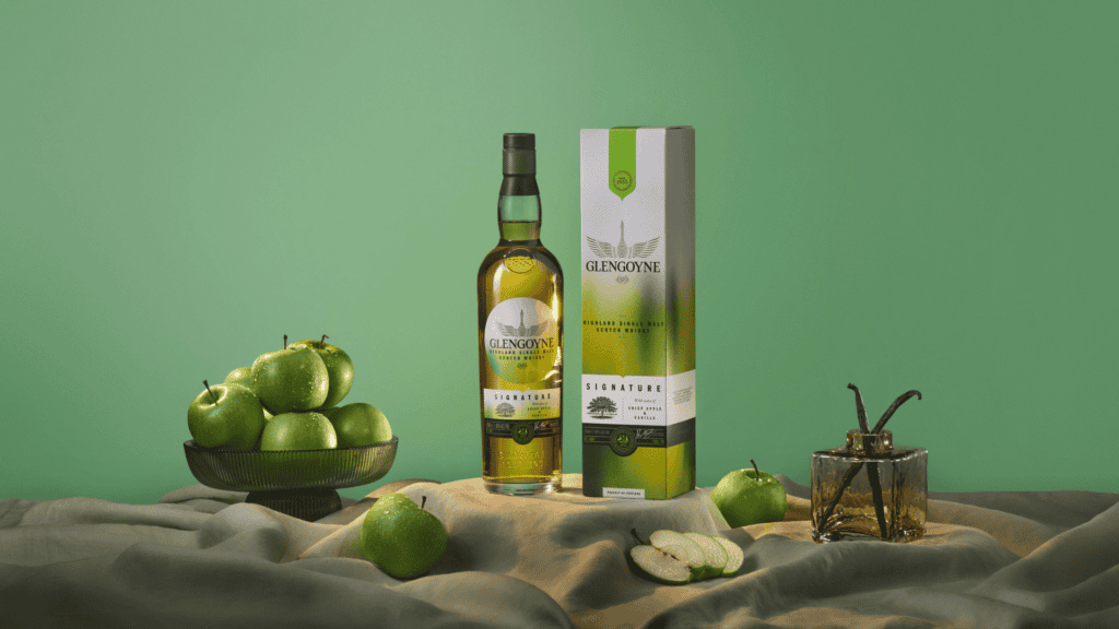 Шотландски уиски Glengoyne в елегантна опаковка и чаша.